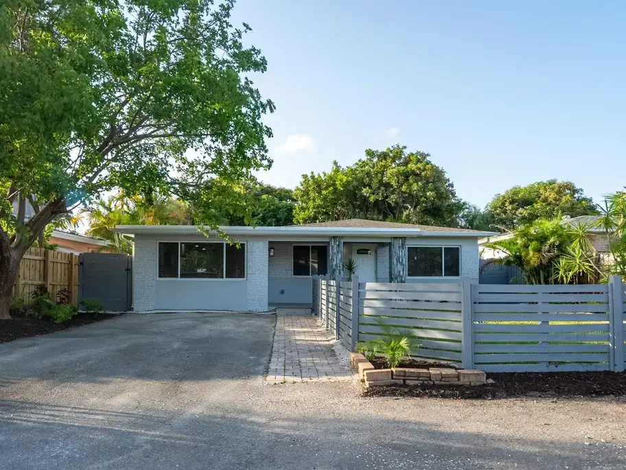 Hollywood, a house we closed